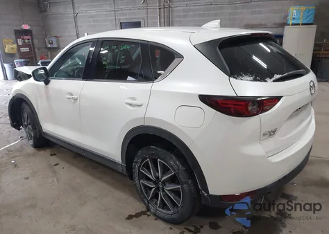 2018 Mazda Cx-5 Grand Touring z USA, uszkodzony, nr VIN JM3KFBDM2J0369550